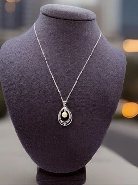 Vintage Faux Pearl Triple Textured Teardrop Pendant Necklace Silvertone 17”